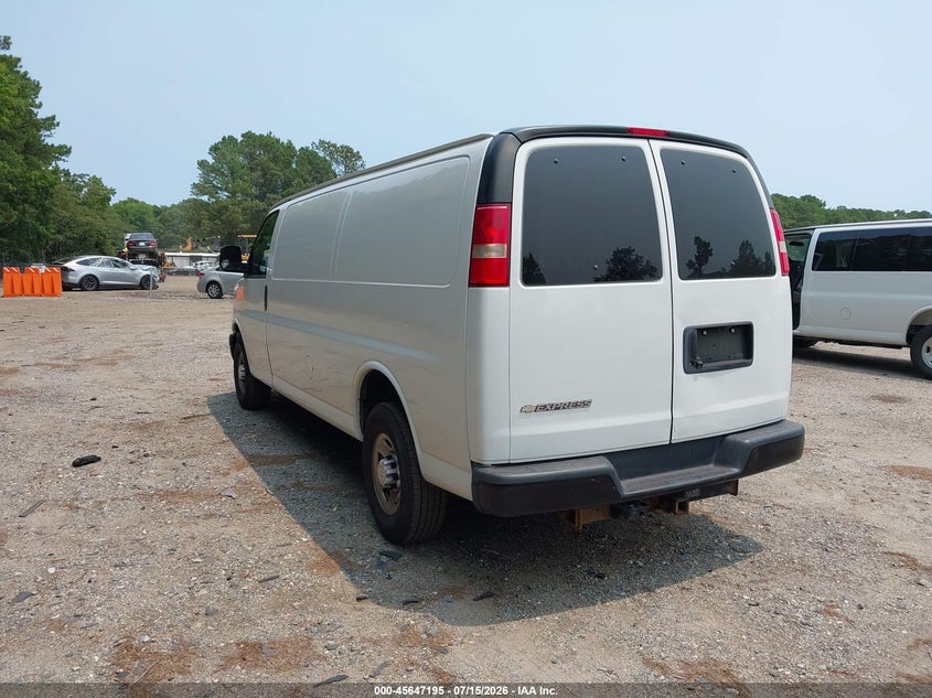 2018 CHEVROLET EXPRESS 3500 WORK VAN — Фото 3