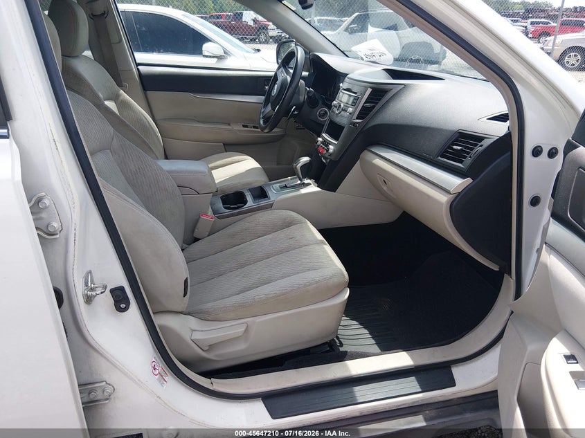 2010 SUBARU OUTBACK auction photo 5