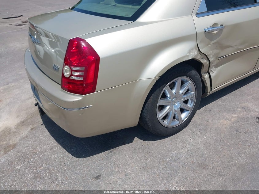 2010 Chrysler 300 Touring/Signature Series/Executive Series VIN: 2C3CA5CV7AH147397 Lot: 45647245