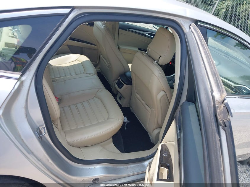 2013 FORD FUSION auction photo 8