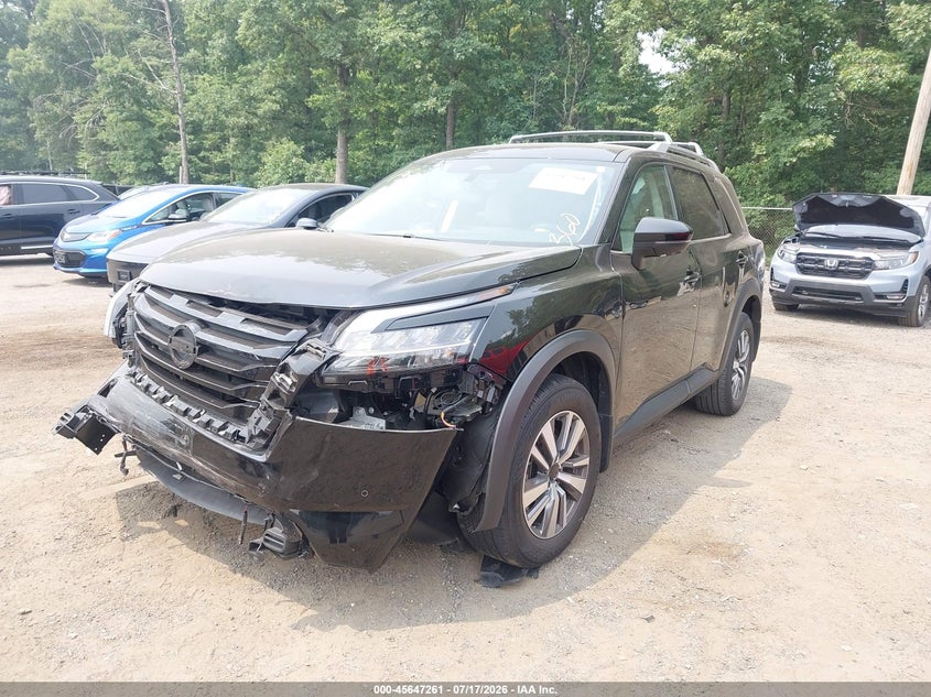 2024 NISSAN PATHFINDER auction photo 2