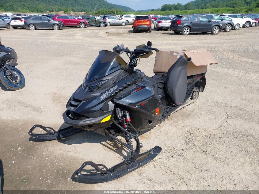 2024 SKI-DOO RENEGADE 900X auction photo 2
