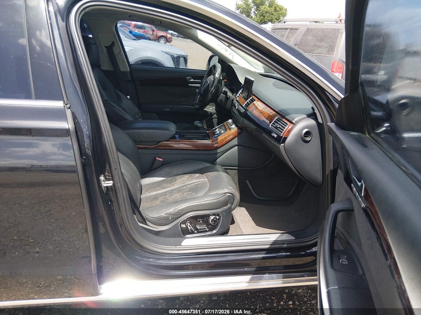 2012 AUDI A8 L auction photo 5