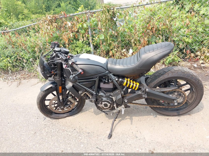 2021 Ducati Scrambler Desert Sled VIN: ML0KAFPM8MT003962 Lot: 45647352