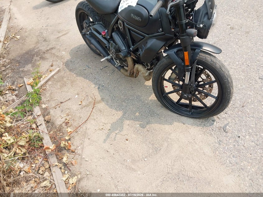 2021 DUCATI SCRAMBLER auction photo 1