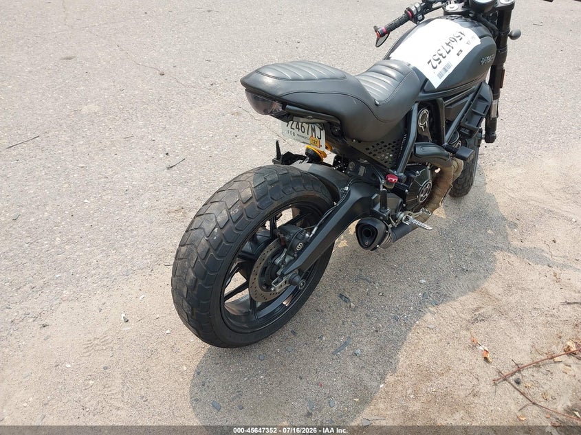2021 DUCATI SCRAMBLER auction photo 4