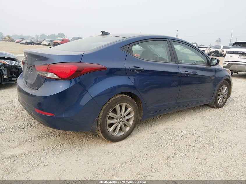 2016 HYUNDAI ELANTRA auction photo 4