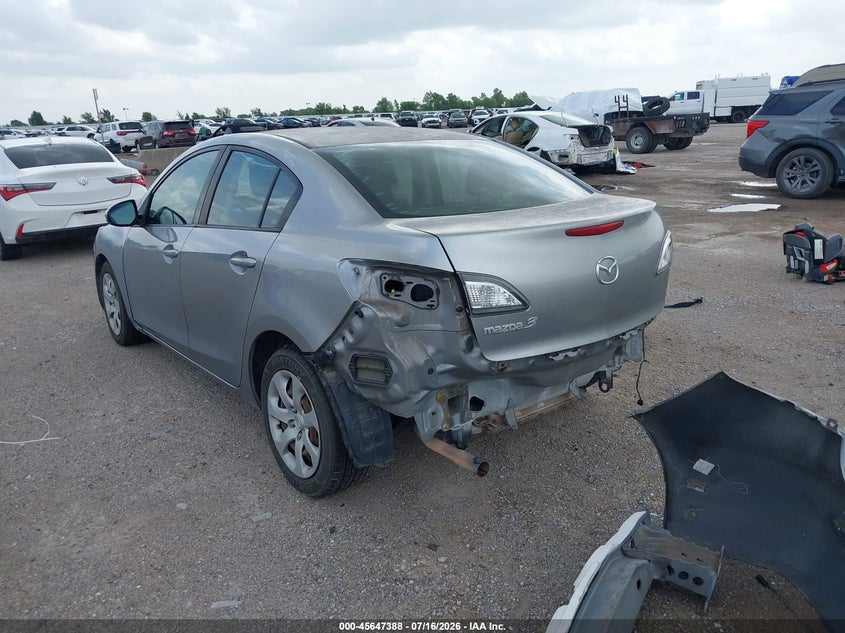 Vin: jm1bl1uf2c1553655, lot: 46145943, mazda mazda3 i sport 20123