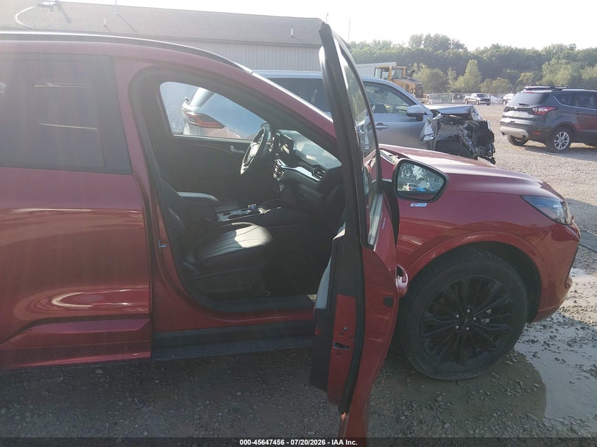 2025 FORD ESCAPE auction photo 5