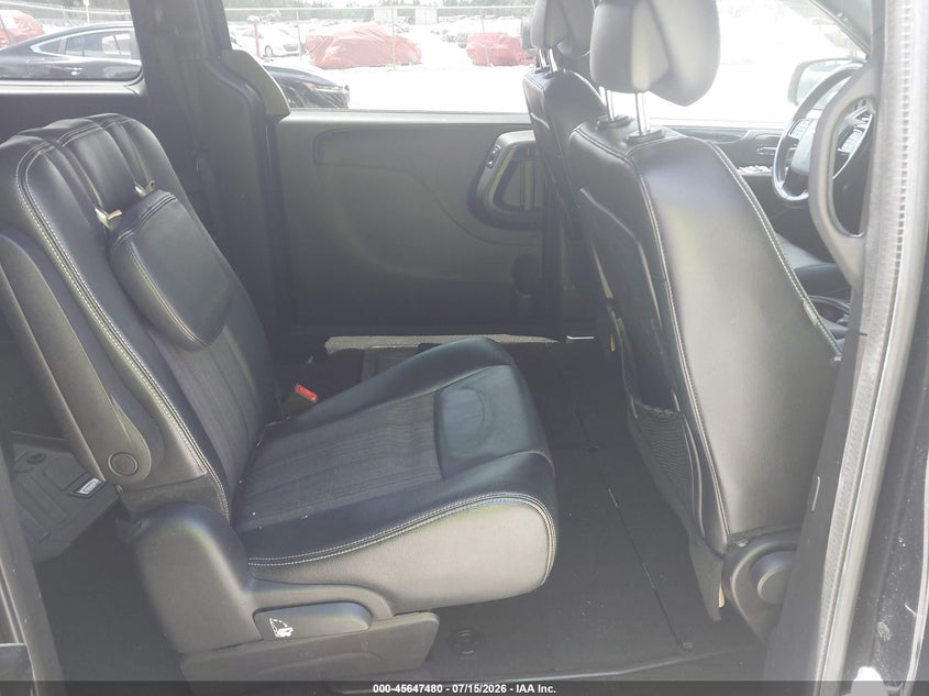 2014 Chrysler Town & Country S VIN: 2C4RC1HG2ER307222 Lot: 45647480