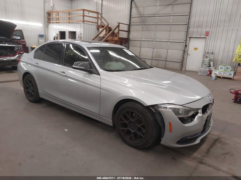 2016 BMW 328I — zdjęcie z aukcji