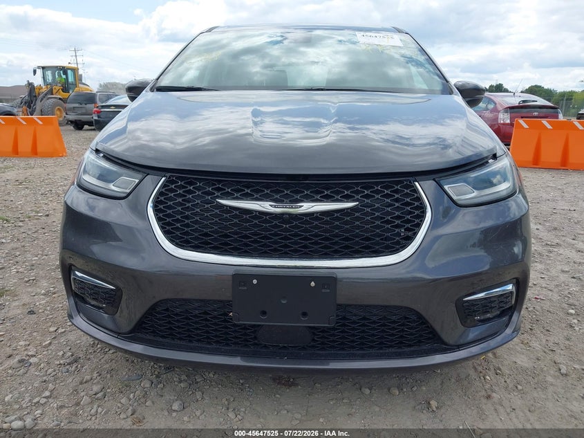 2023 CHRYSLER PACIFICA auction photo 6