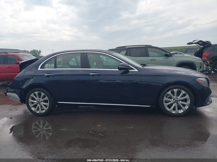 2018 Mercedes-Benz E 300 4Matic VIN: WDDZF4KB2JA399412 Lot: 45647530
