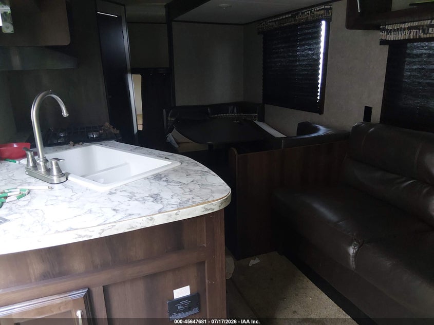 2018 JAYCO BUMPER PULL TRAVEL TRAILER auction photo 8