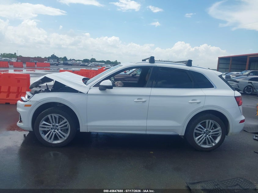 2018 Audi Q5 2.0T Premium/2.0T Tech Premium VIN: WA1BNAFY7J2059981 Lot: 45647688