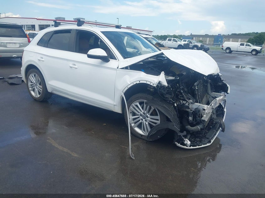 Vin: wa1bnafy7j2059981, lot: 46146243, audi q5 2.0t premium/2.0t tech premium 2018 img_1