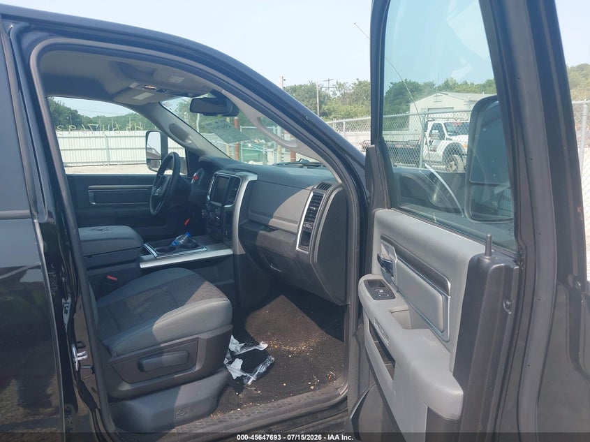 2015 RAM 1500 auction photo 5