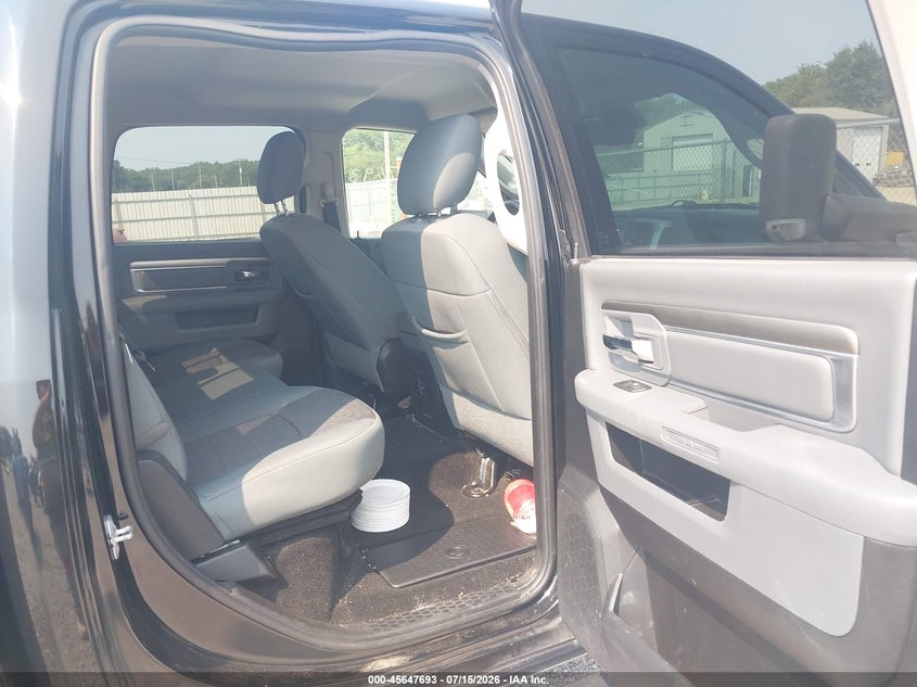 2015 RAM 1500 auction photo 8