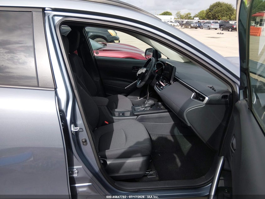 2026 TOYOTA COROLLA CROSS auction photo 5