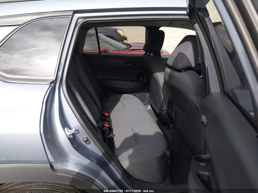 2026 TOYOTA COROLLA CROSS auction photo 8