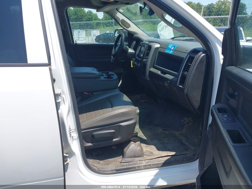 2019 RAM 1500 CLASSIC auction photo 5
