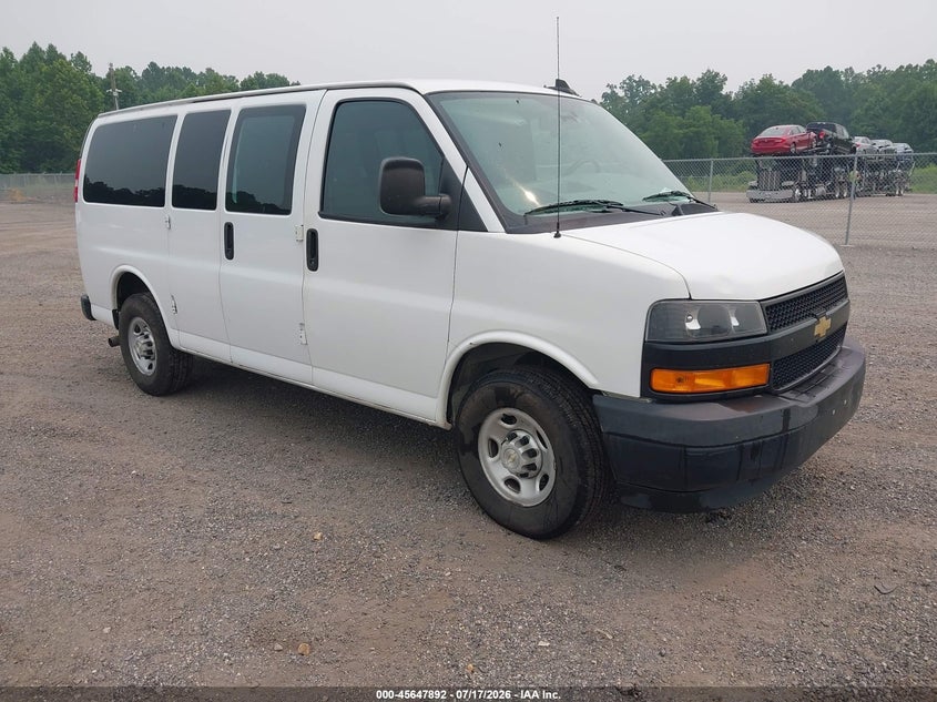 2020 CHEVROLET EXPRESS PASSENGER auction photo 1