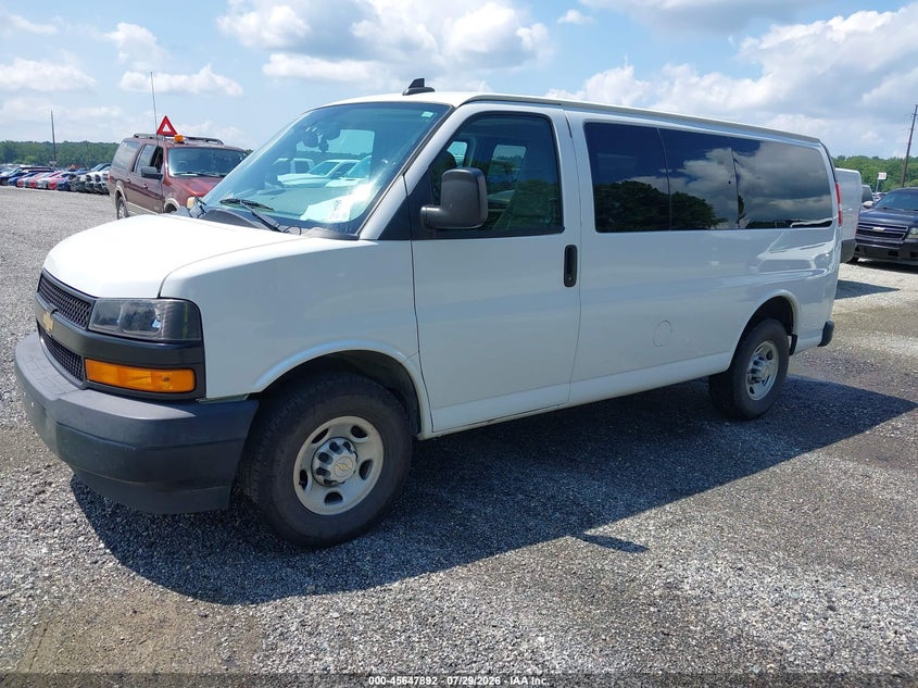 2020 CHEVROLET EXPRESS PASSENGER auction photo 2