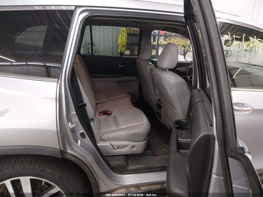 HONDA PILOT 2016 VIN 5FNYF6H95GB026824