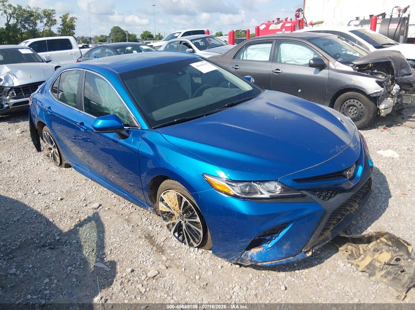 2020 TOYOTA CAMRY auction photo 1