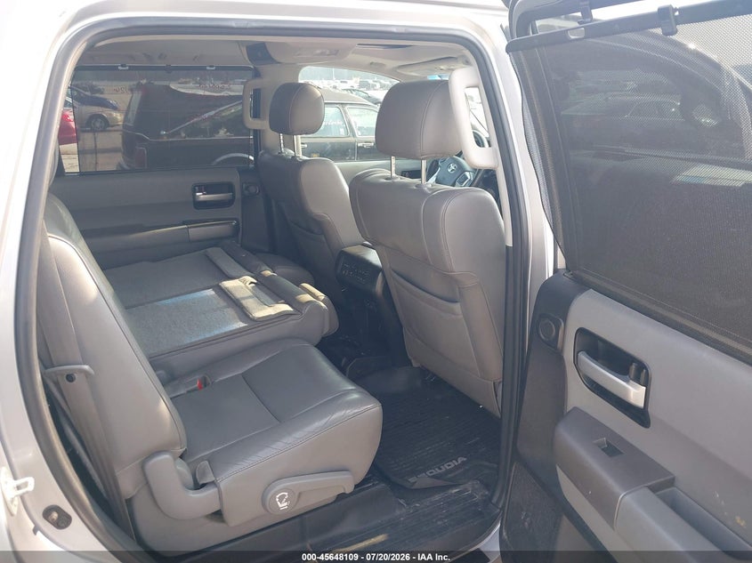 2014 Toyota Sequoia Limited 5.7L V8 VIN: 5TDKY5G15ES052015 Lot: 45648109