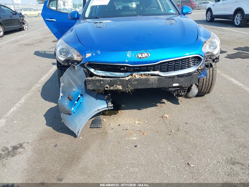 2018 Kia Stinger VIN: KNAE15LA8J6032114 Lot: 45648132