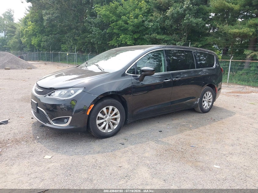 2019 Chrysler Pacifica Touring Plus VIN: 2C4RC1FG7KR516177 Lot: 45648160