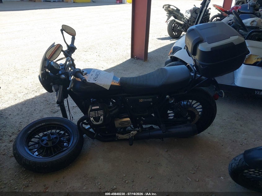 2017 Moto Guzzi V9 Roamer VIN: ZGULHU018HM000352 Lot: 45648238