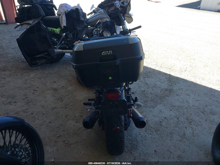 2017 Moto Guzzi V9 Roamer VIN: ZGULHU018HM000352 Lot: 45648238