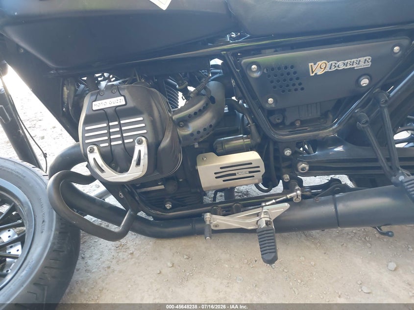 2017 Moto Guzzi V9 Roamer VIN: ZGULHU018HM000352 Lot: 45648238