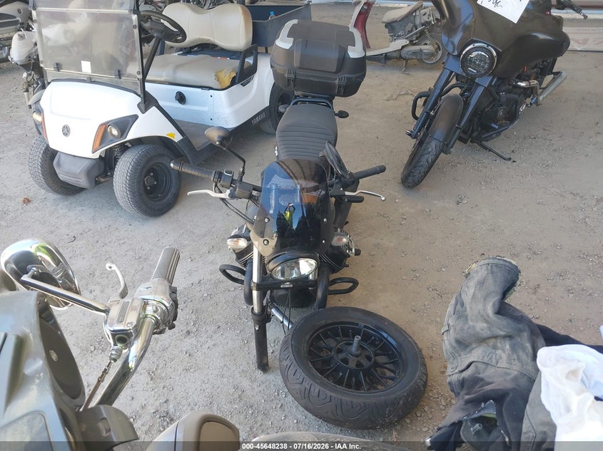 2017 MOTO GUZZI V9 auction photo 5