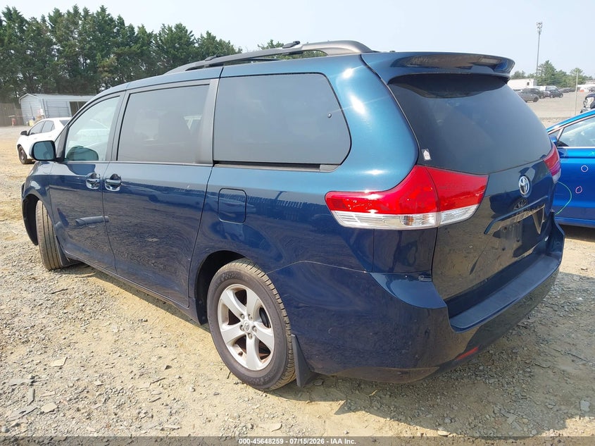 AtlanticExpress - Toyota Sienna
