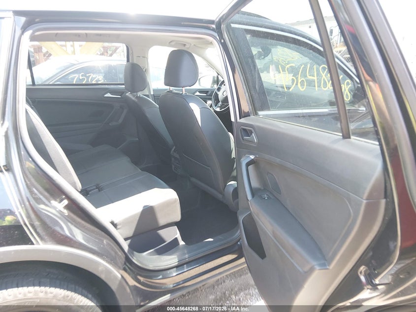 2019 VOLKSWAGEN TIGUAN auction photo 8