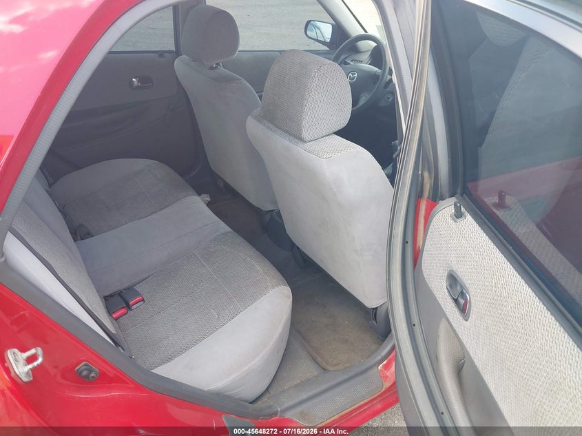 2000 Mazda Protege Dx/Lx VIN: JM1BJ2225Y0246487 Lot: 45648272