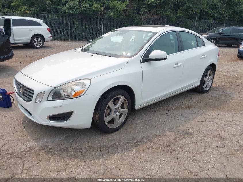 2012 Volvo S60 T5/T5 W/Moonroof VIN: YV1622FS3C2132522 Lot: 45648334