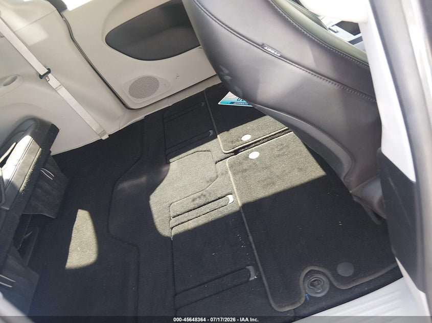 2023 CHRYSLER PACIFICA auction photo 8