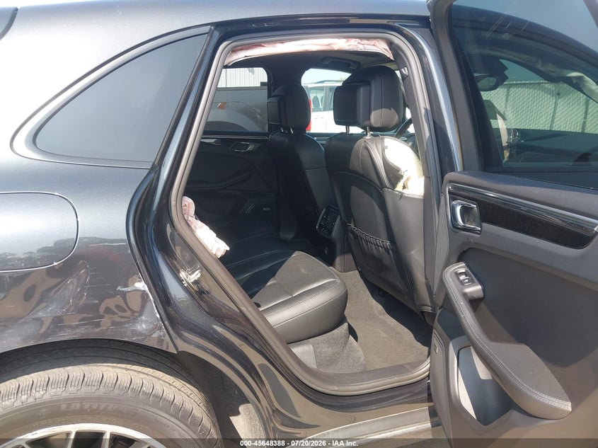 PORSCHE MACAN 2018 VIN WP1AA2A58JLB20456
