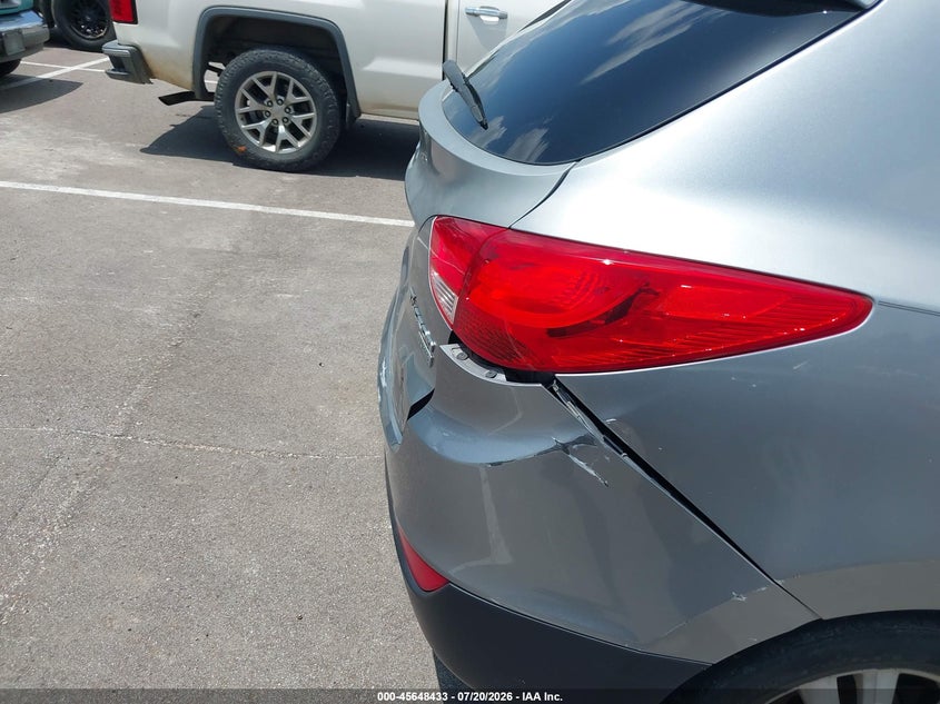 2010 Hyundai Tucson Limited VIN: KM8JU3AC4AU038548 Lot: 45648433