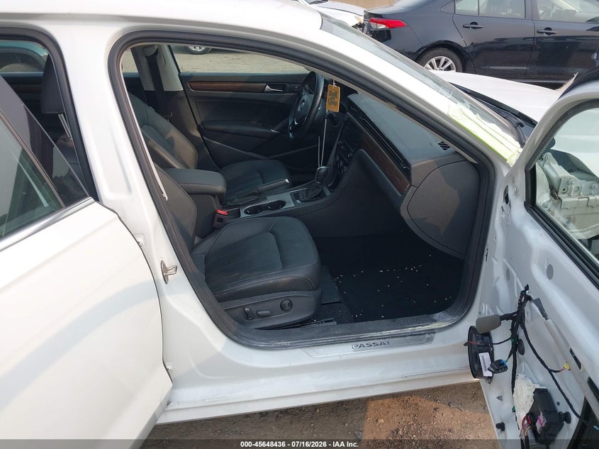 2020 Volkswagen Passat 2.0T Sel VIN: 1VWCA7A3XLC025306 Lot: 45648436