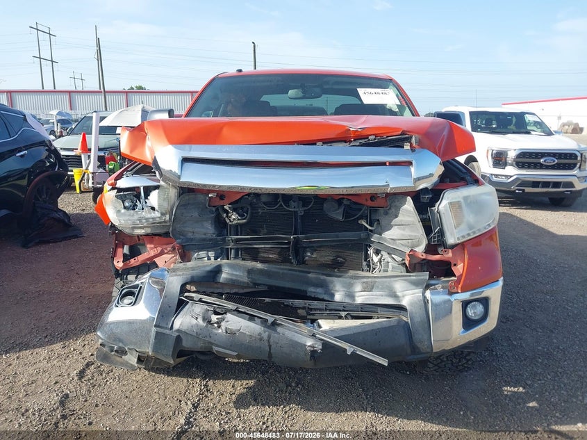 TOYOTA TUNDRA - zdjęcie 13