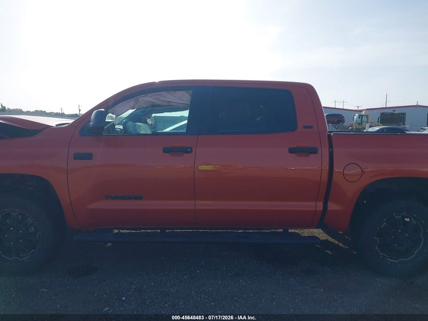 TOYOTA TUNDRA - zdjęcie 15