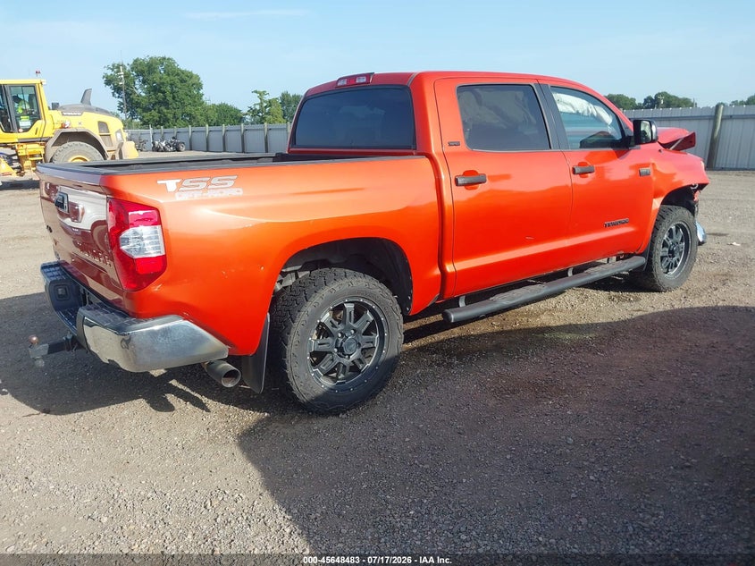 2017 TOYOTA TUNDRA auction photo 4