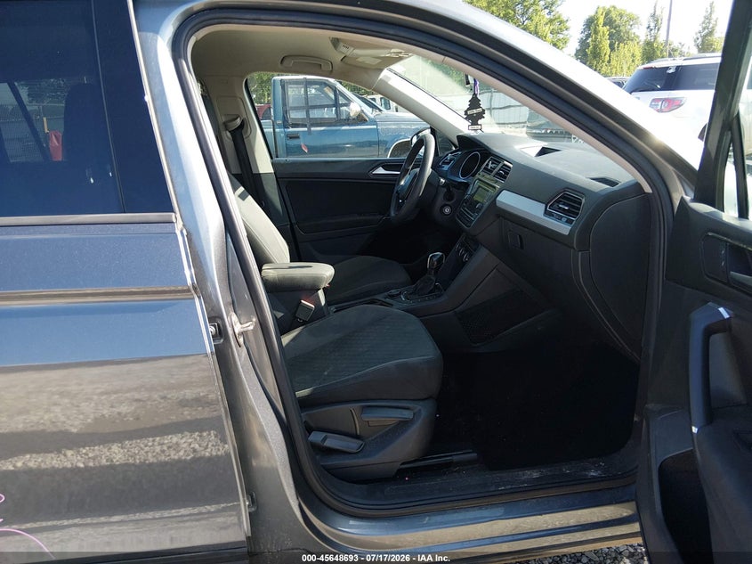 2018 Volkswagen Tiguan 2.0T S VIN: 3VV0B7AX9JM111869 Lot: 45648693