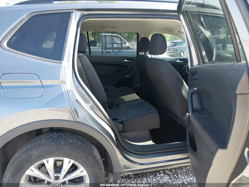 2018 Volkswagen Tiguan 2.0T S VIN: 3VV0B7AX9JM111869 Lot: 45648693