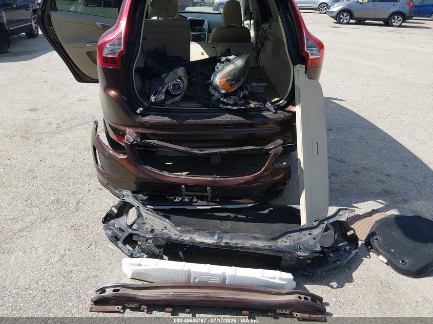 2016 Volvo Xc60 T5 Platinum VIN: YV4612RM6G2865415 Lot: 45648767